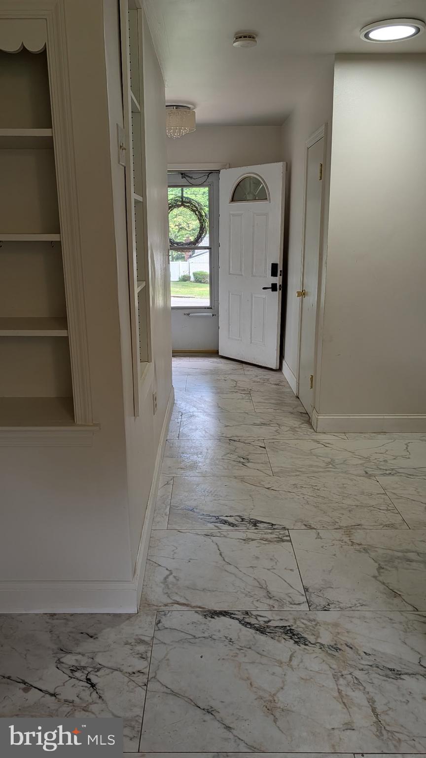 MEADOWOOD - Residential