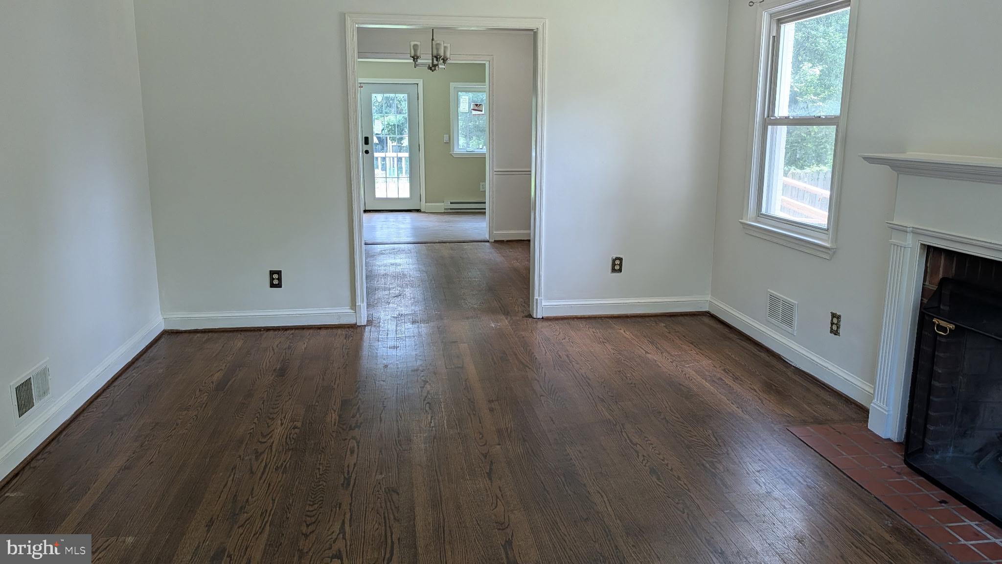 MEADOWOOD - Residential