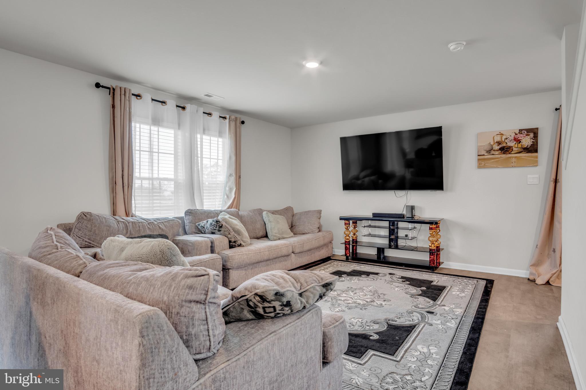 HAYS LANDING - Residential
