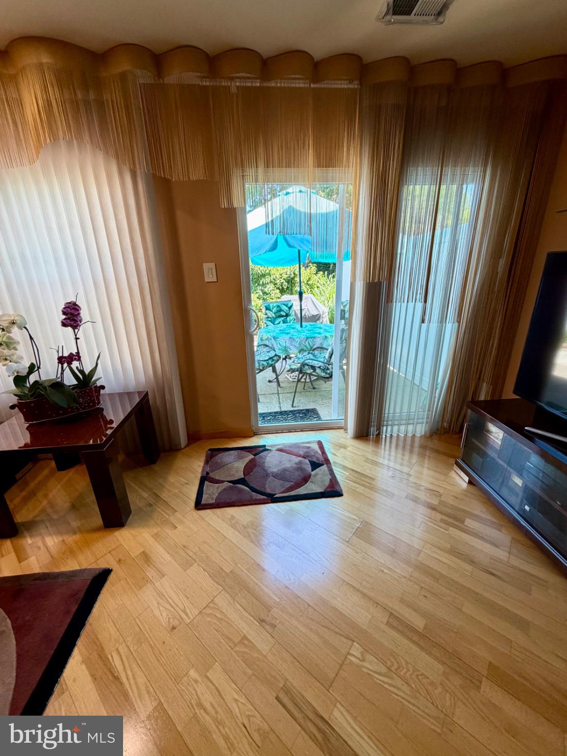 BROOKSTONE - Residential