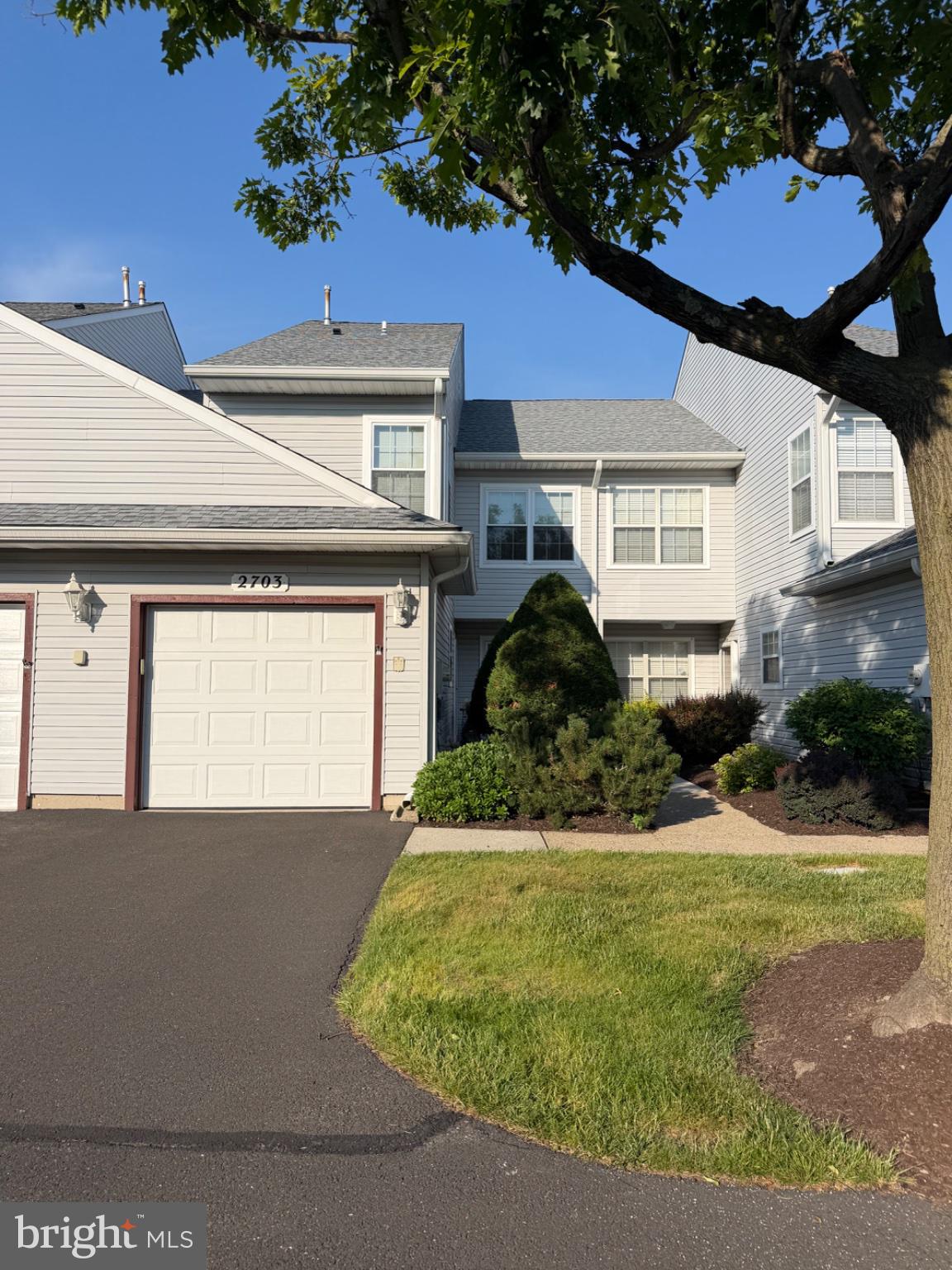 BROOKSTONE - Residential