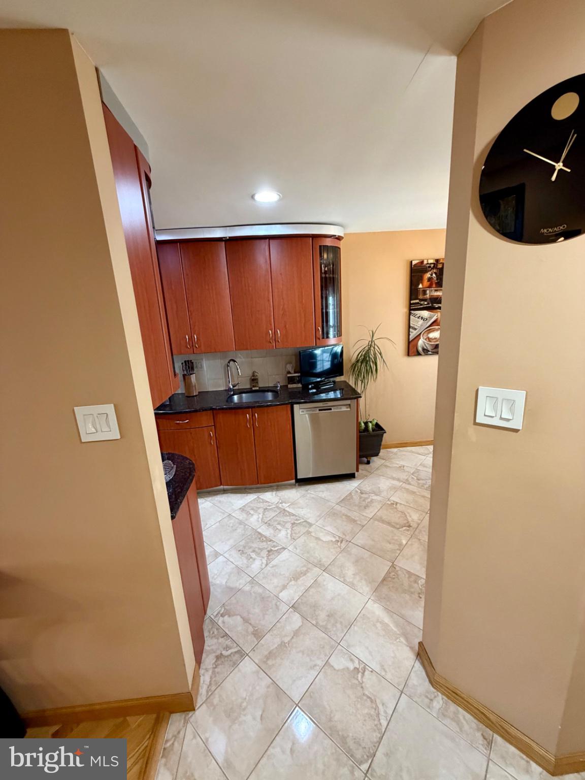 BROOKSTONE - Residential