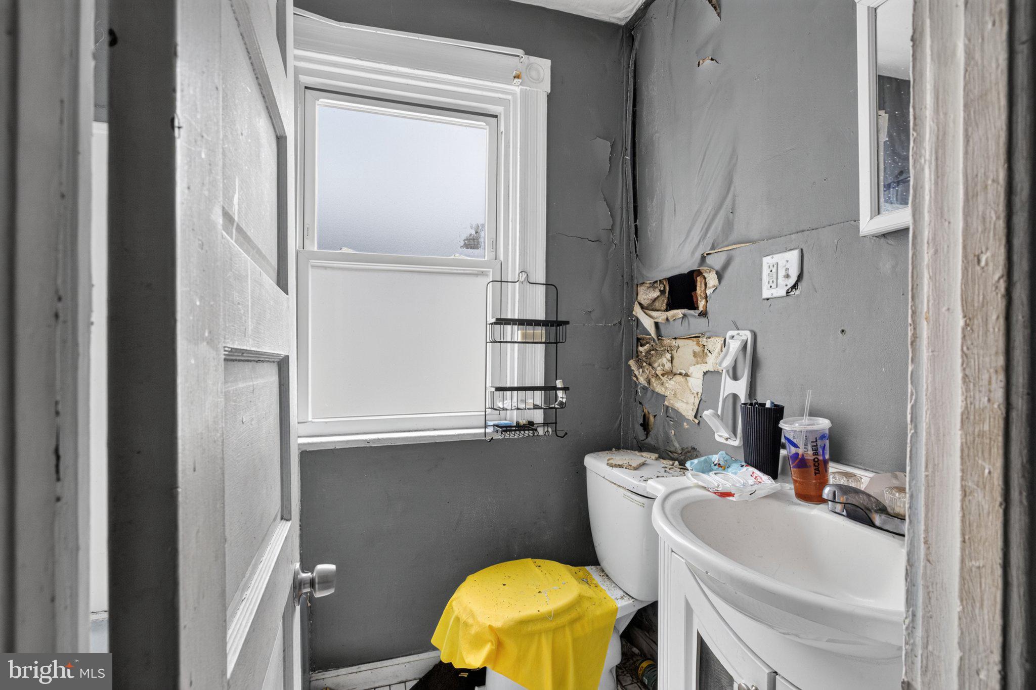 COATESVILLE - Residential