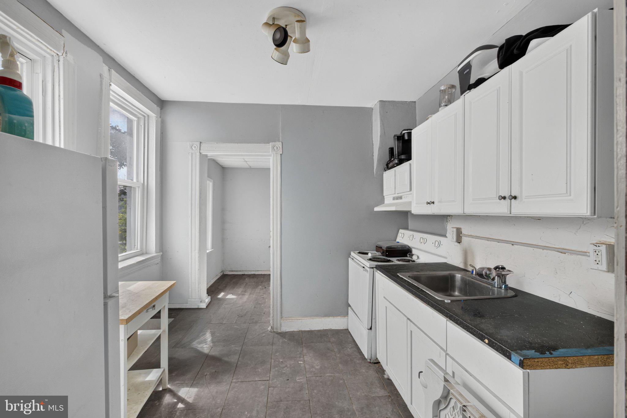 COATESVILLE - Residential