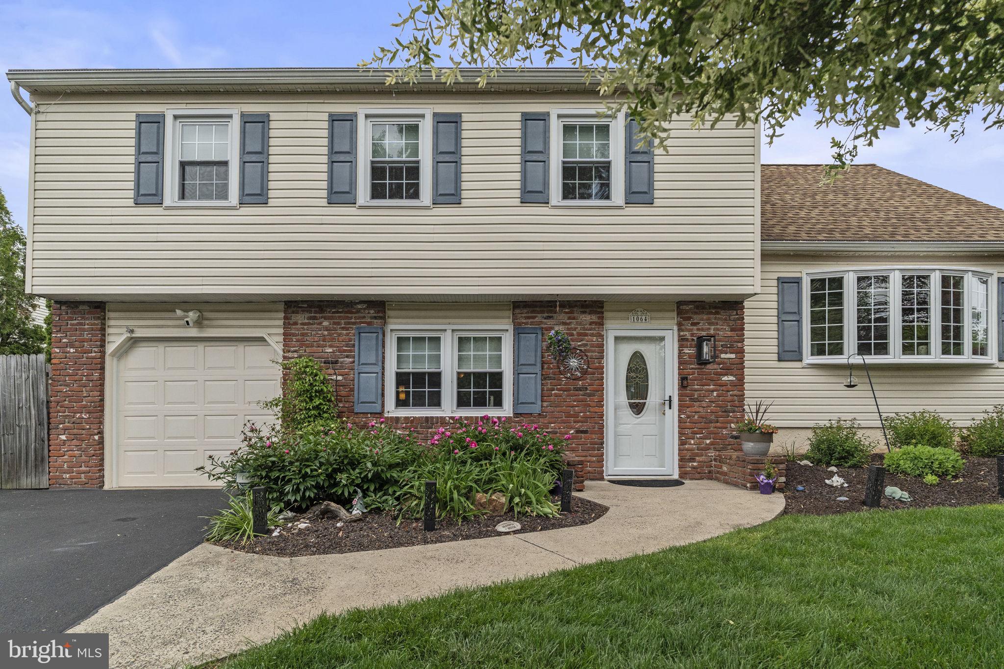WARRINGTON VIL - Residential