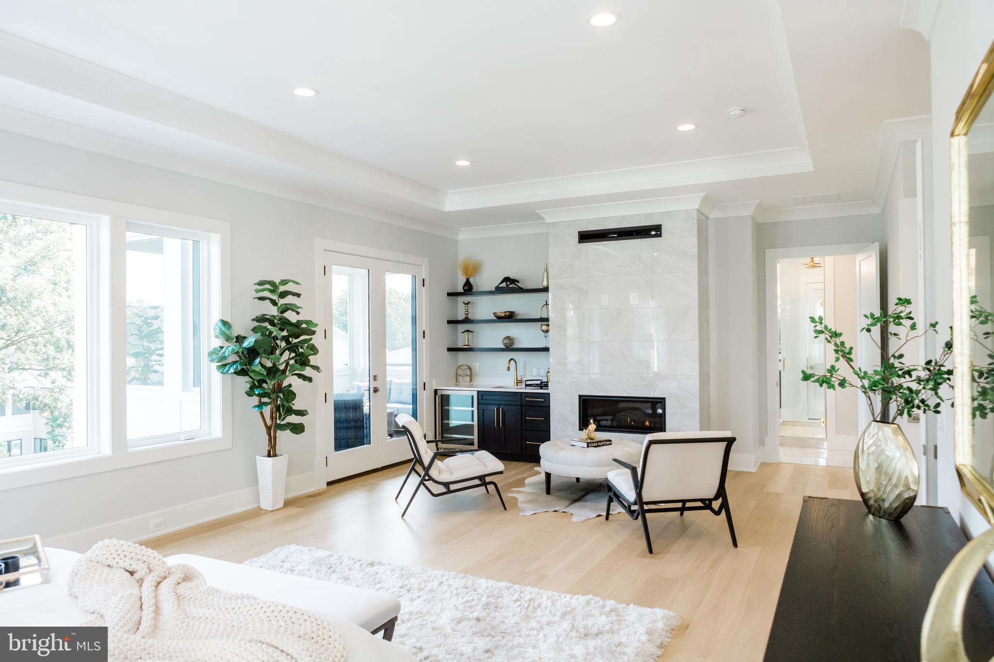 WILLOW RUN - Residential