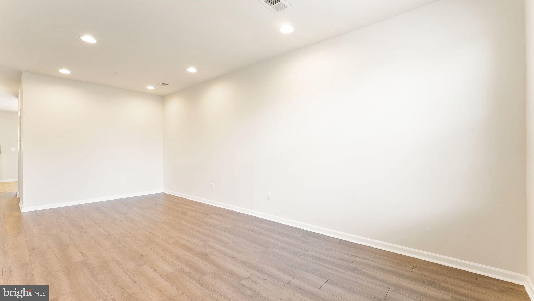 EAST MARKET - Residential