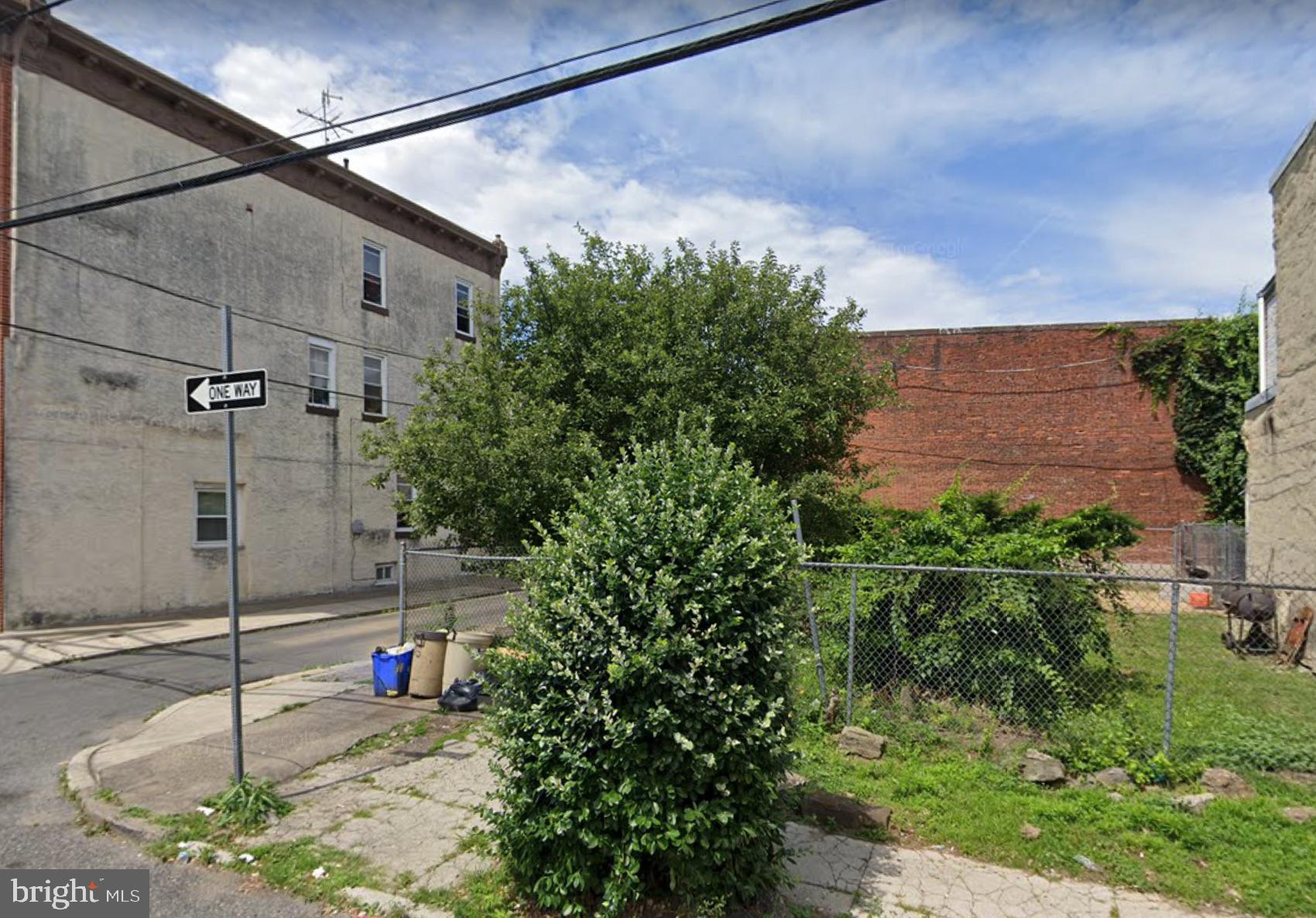 Investor/Developer Alert! Build a new home on this 20 x 53sq.ft. corner lot zoned RSA5 in Strawberry Mansion! Great walkable location! Drive by today! Please note that fenced in area is 2 lots - our lot is the corner.