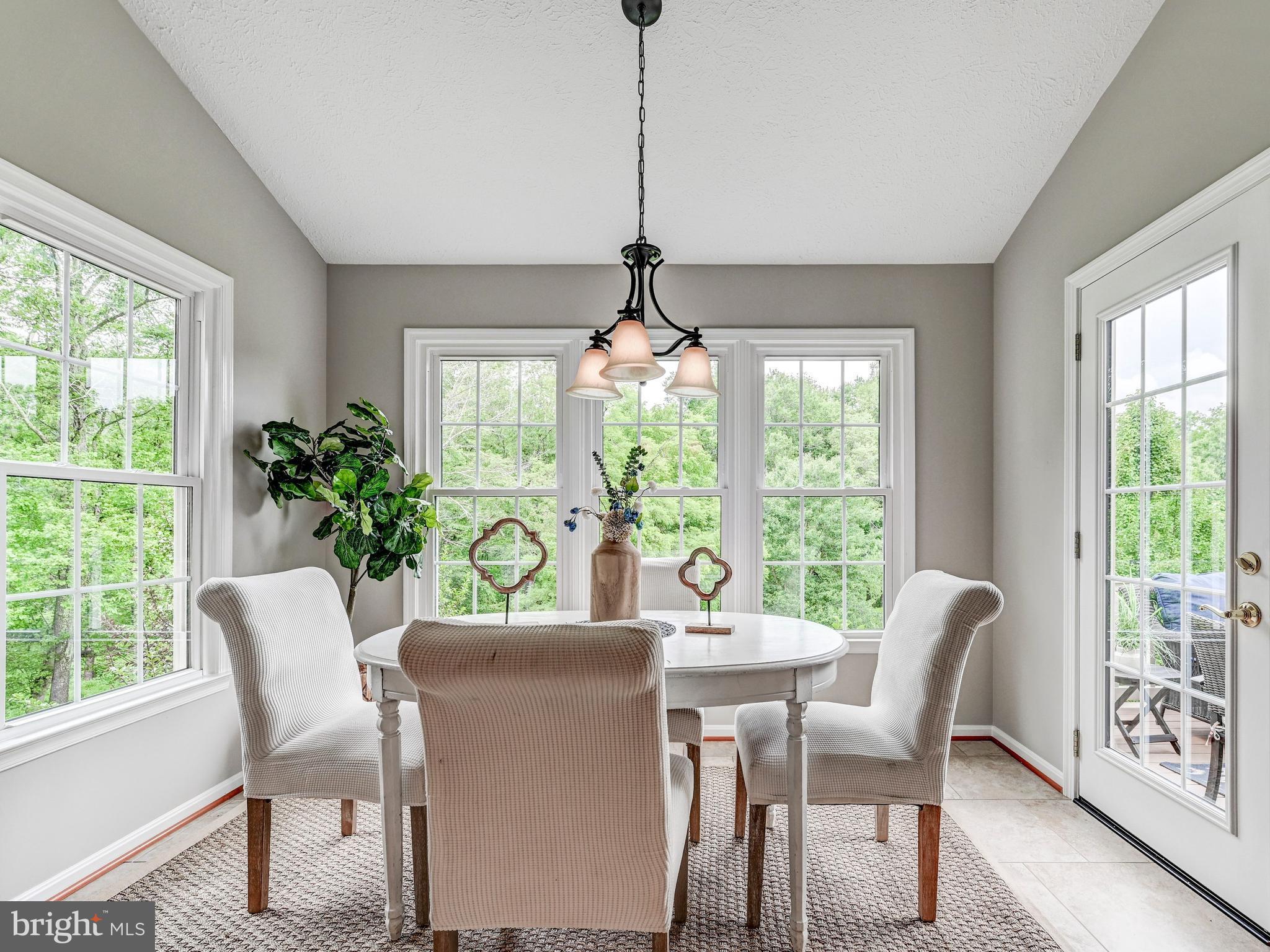 AMBER MEADOWS - Residential