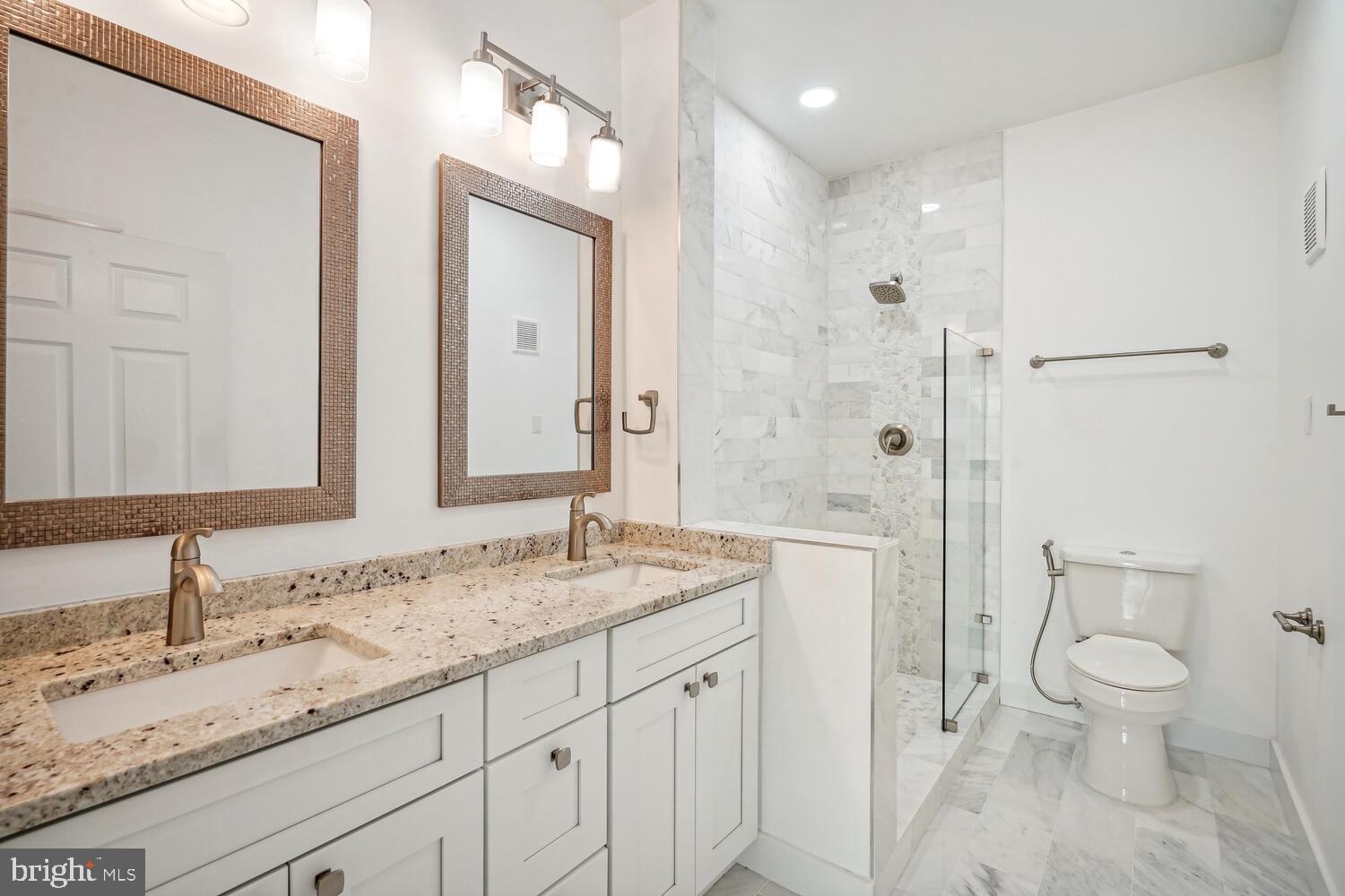 GATES OF MCLEAN - Residential Lease