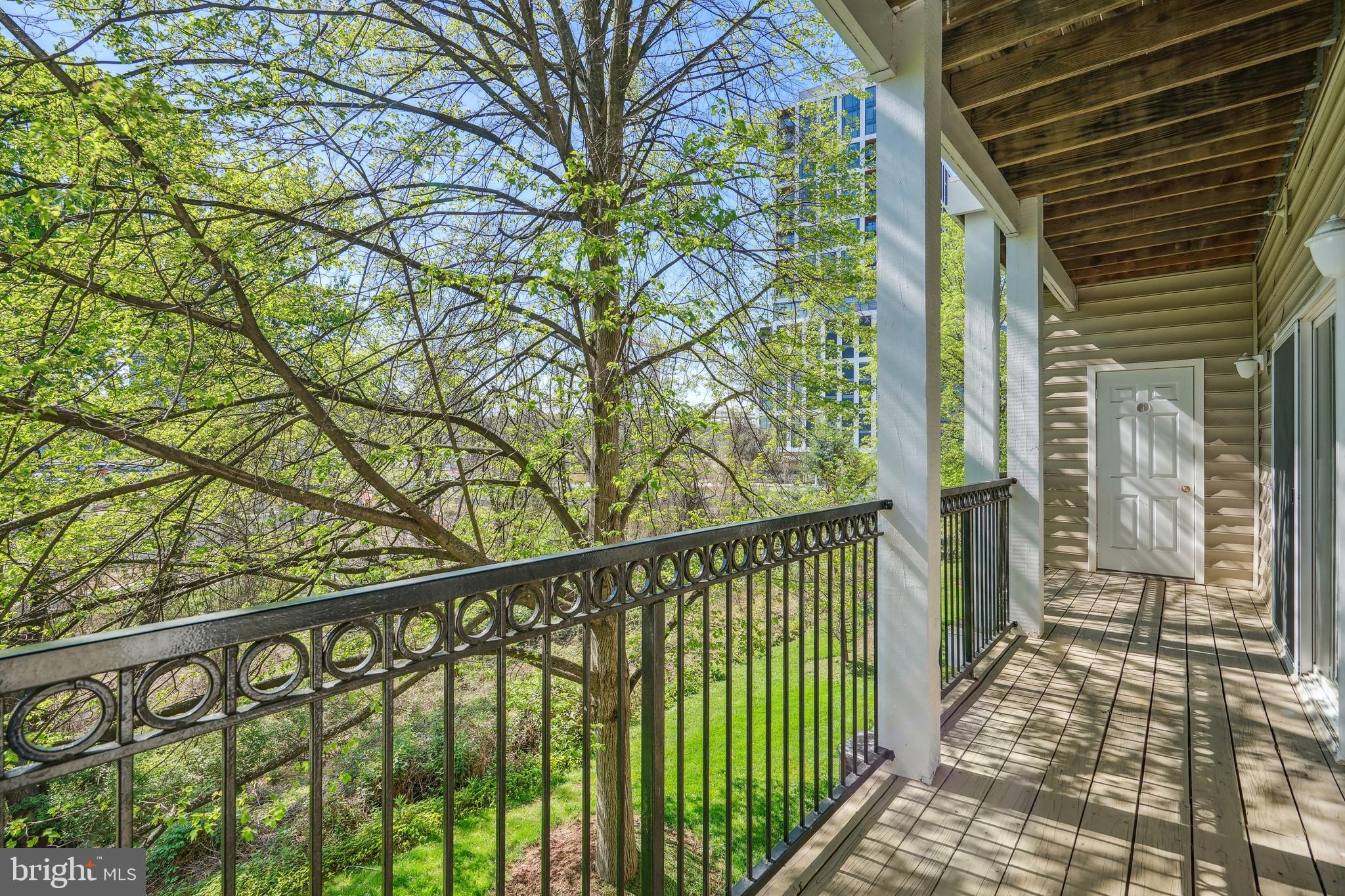 GATES OF MCLEAN - Residential Lease