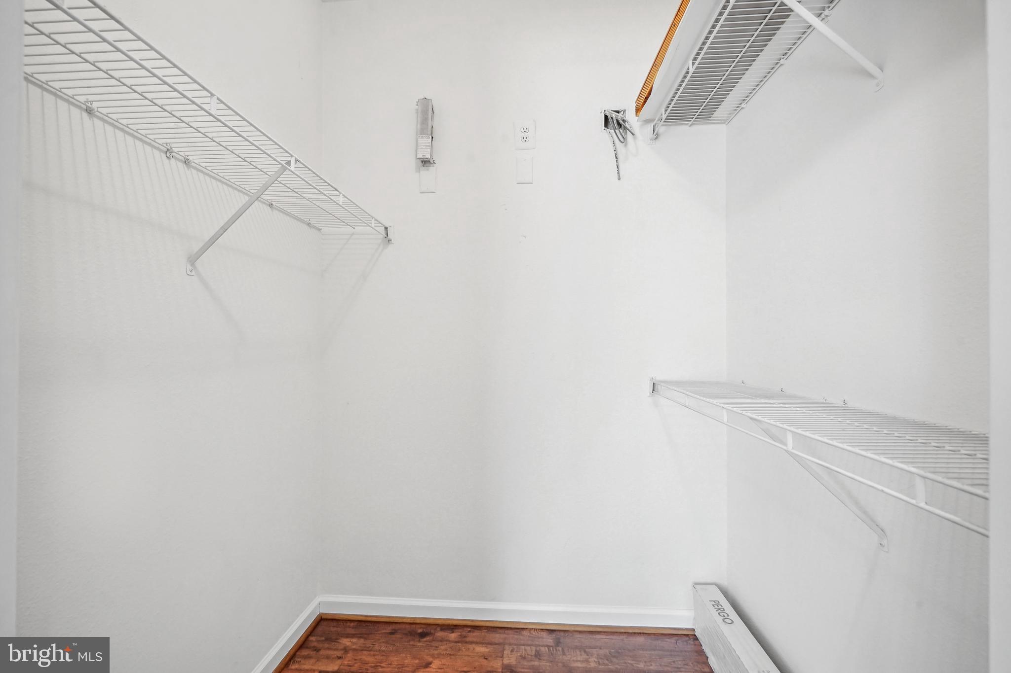 GATES OF MCLEAN - Residential Lease