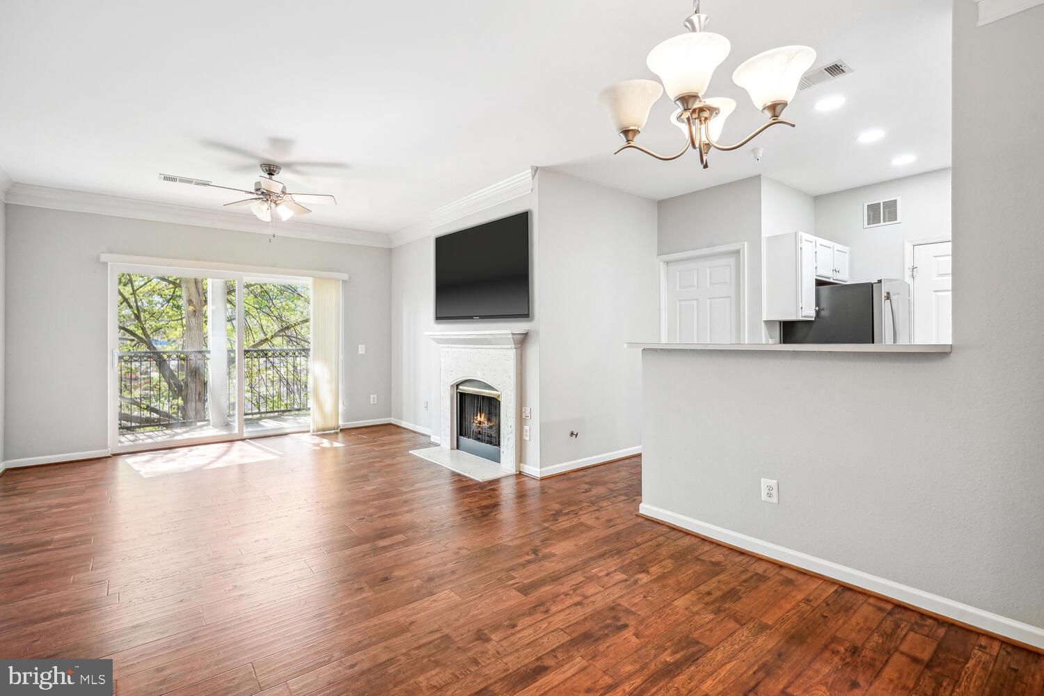 GATES OF MCLEAN - Residential Lease