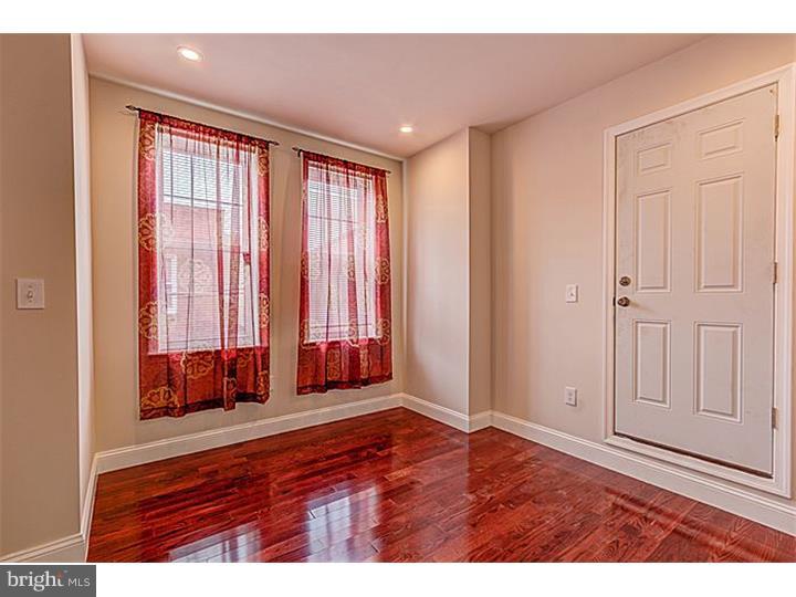 POINT BREEZE - Residential