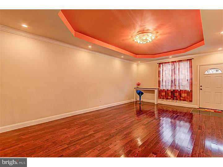 POINT BREEZE - Residential