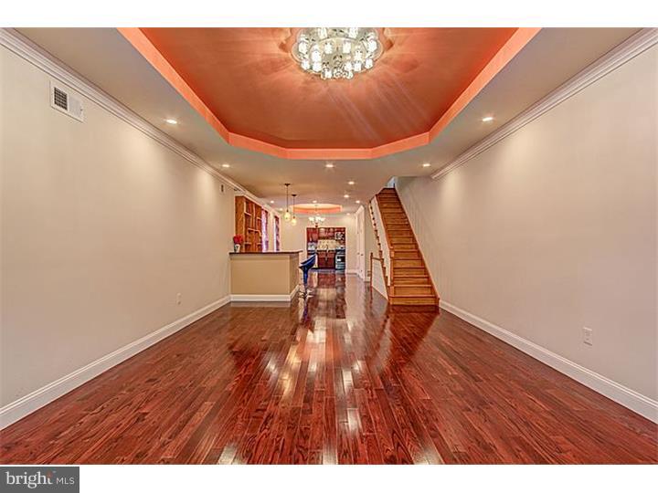 POINT BREEZE - Residential
