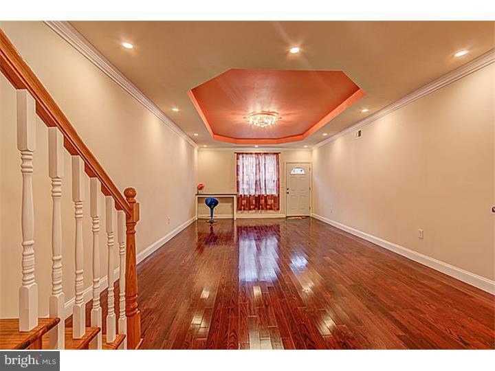 POINT BREEZE - Residential