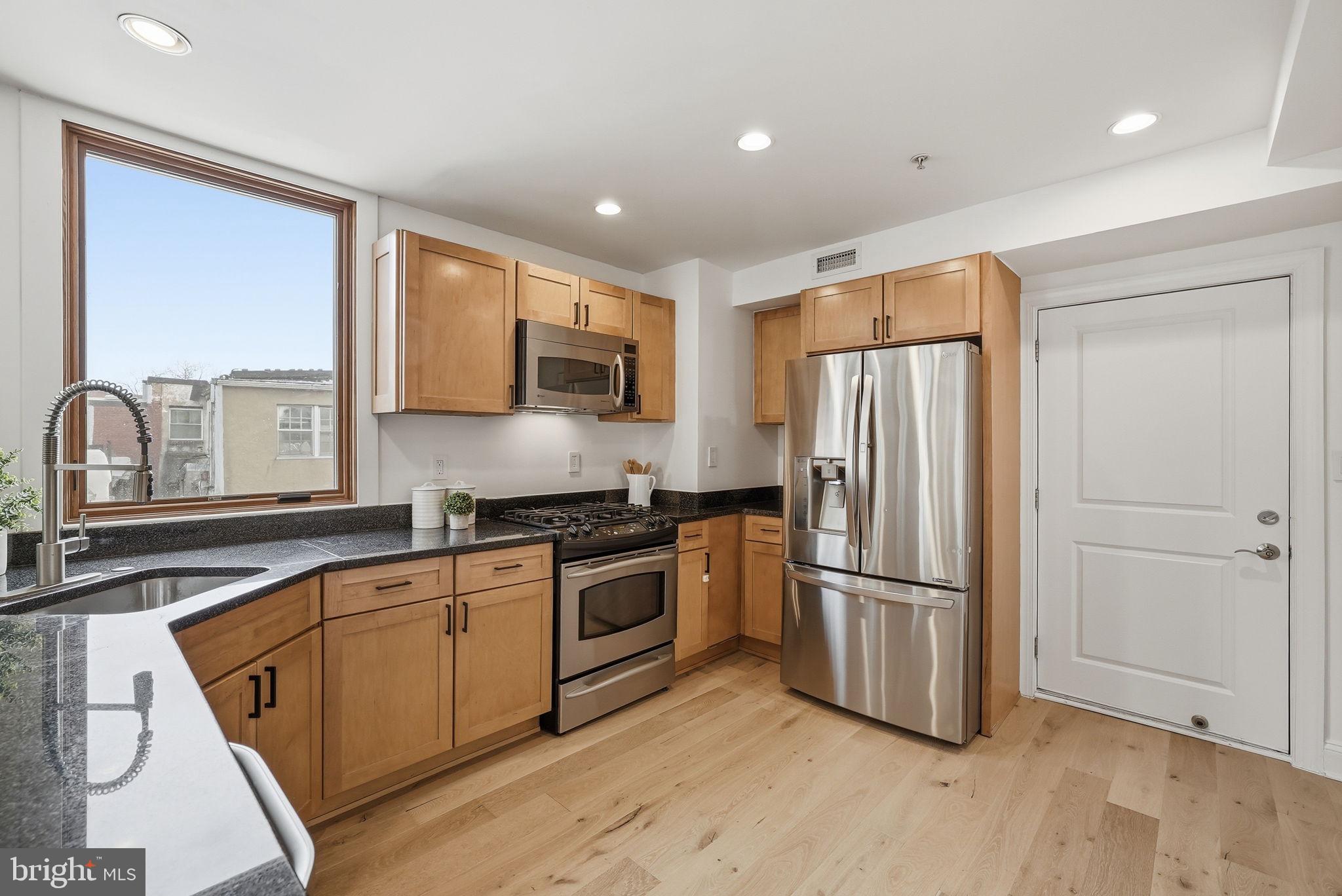 MOUNT PLEASANT - Residential
