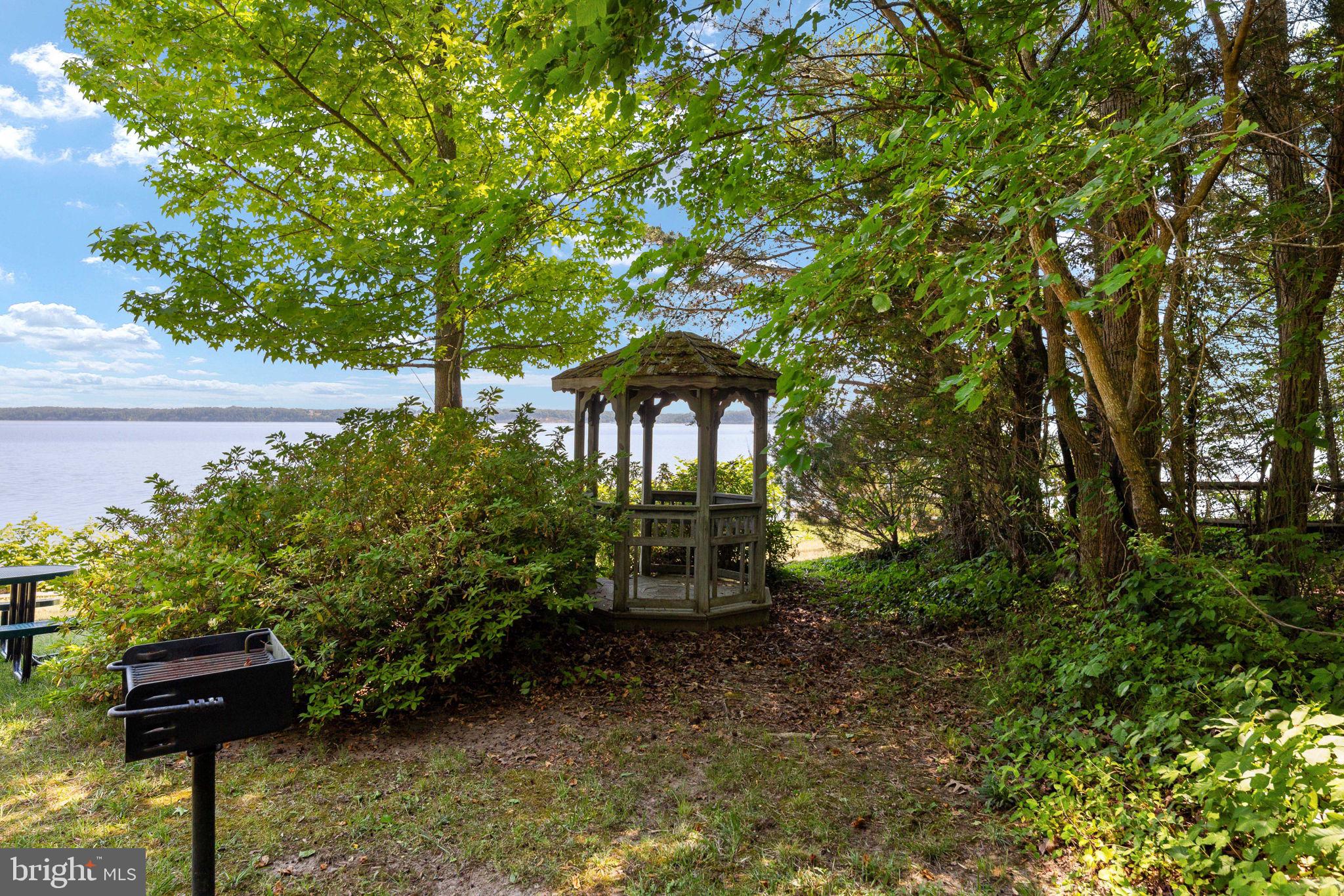 KING GEORGE ON THE POTOMAC - Residential