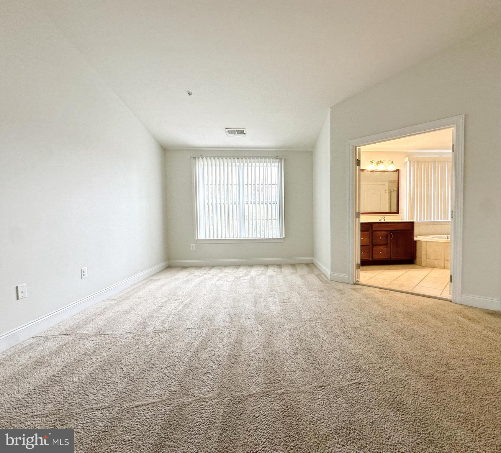 PIEDMONT CROSSING - Residential