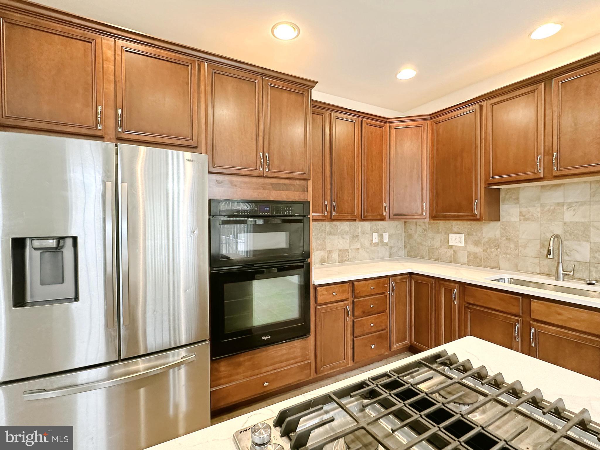 PIEDMONT CROSSING - Residential