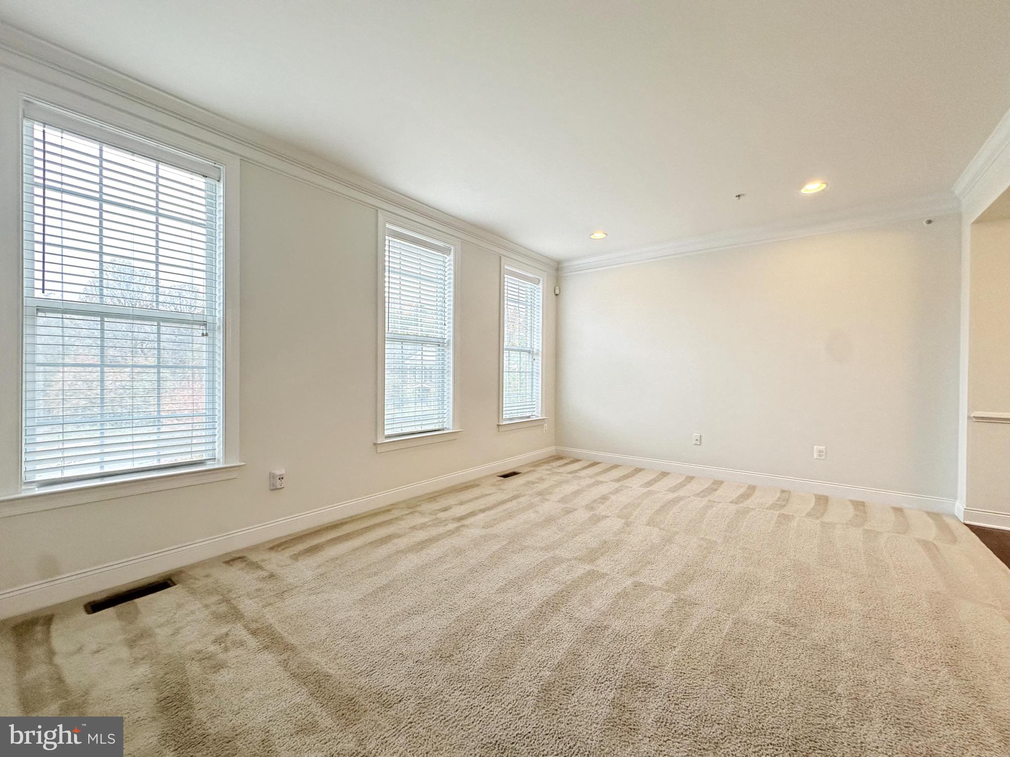 PIEDMONT CROSSING - Residential