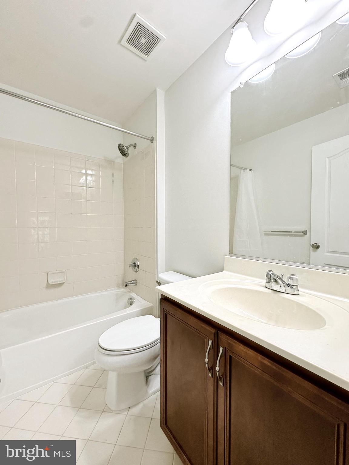 PIEDMONT CROSSING - Residential