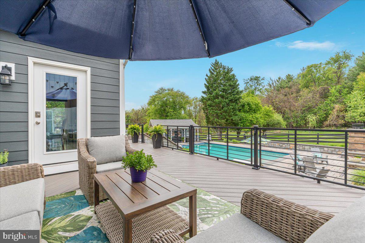 TELEGRAPH SPRING - Residential