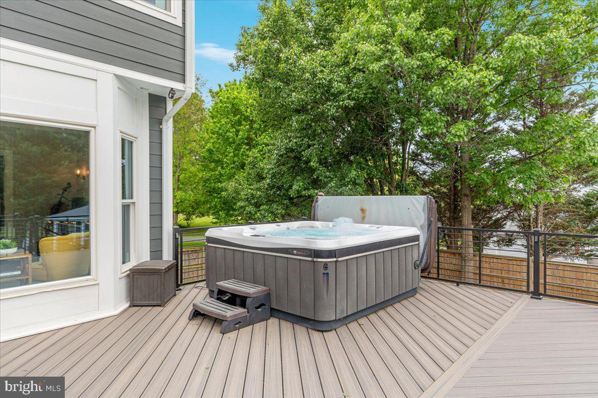 TELEGRAPH SPRING - Residential