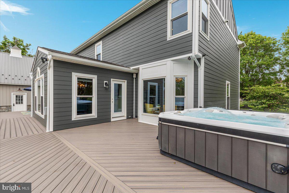 TELEGRAPH SPRING - Residential