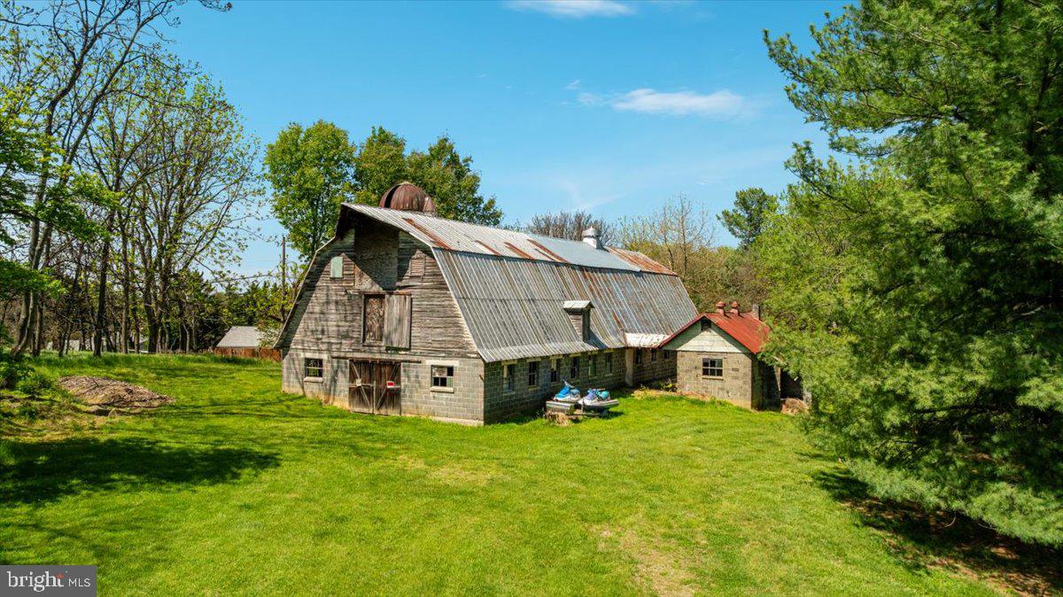 TELEGRAPH SPRING - Residential