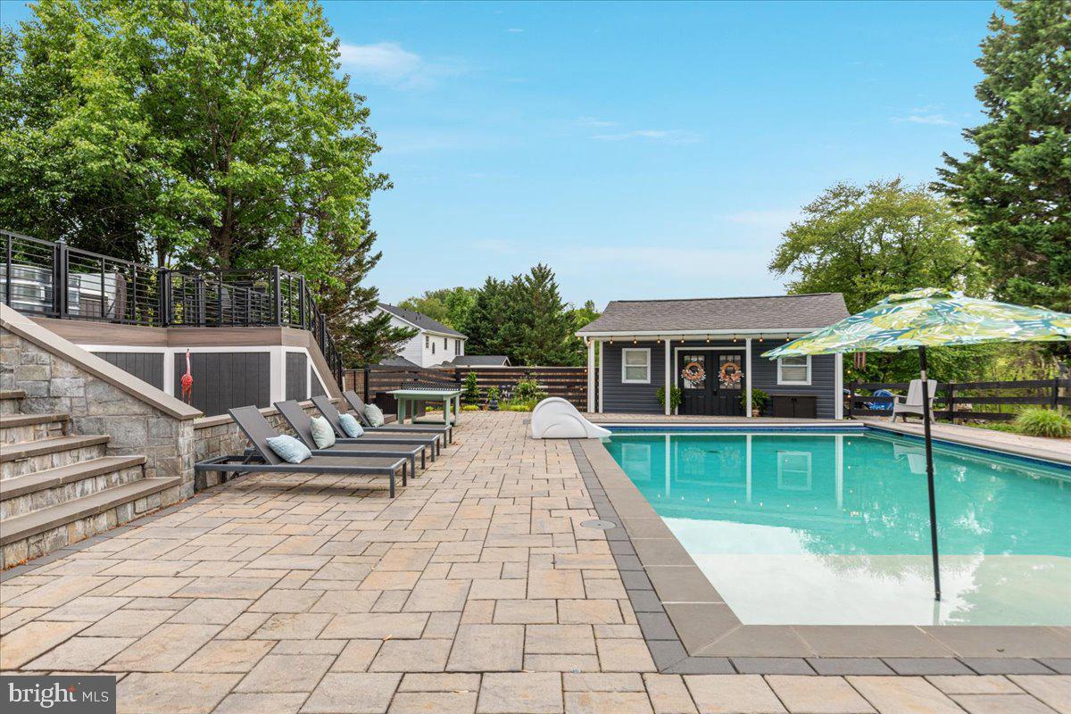 TELEGRAPH SPRING - Residential