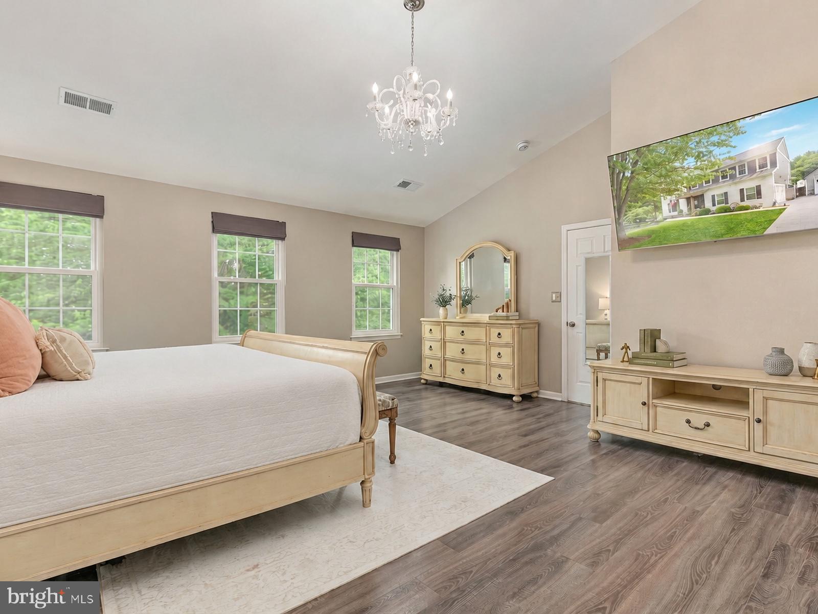 TELEGRAPH SPRING - Residential
