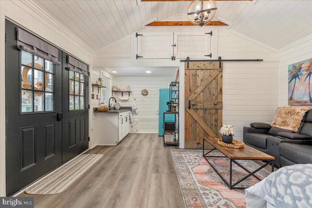 TELEGRAPH SPRING - Residential