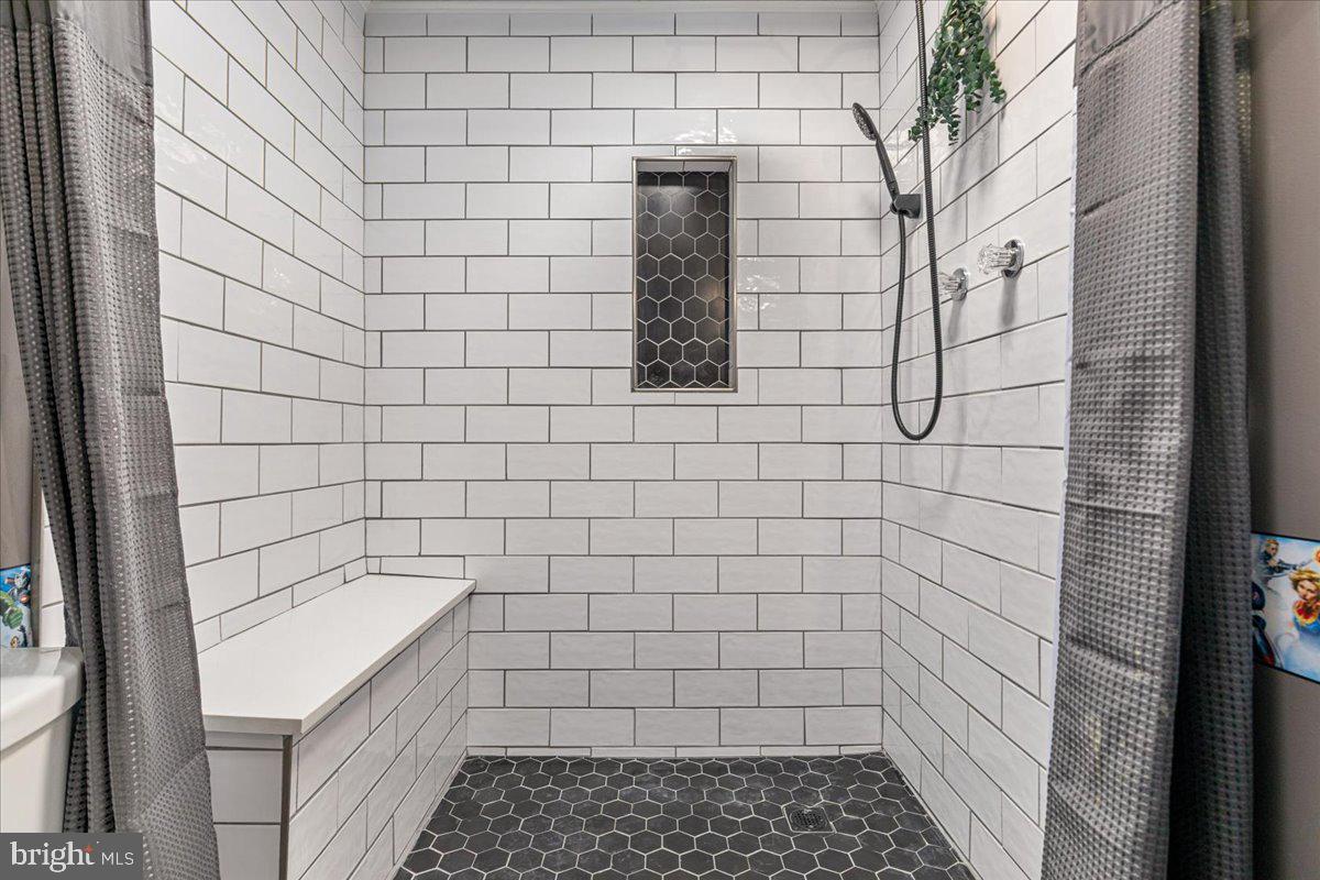 TELEGRAPH SPRING - Residential