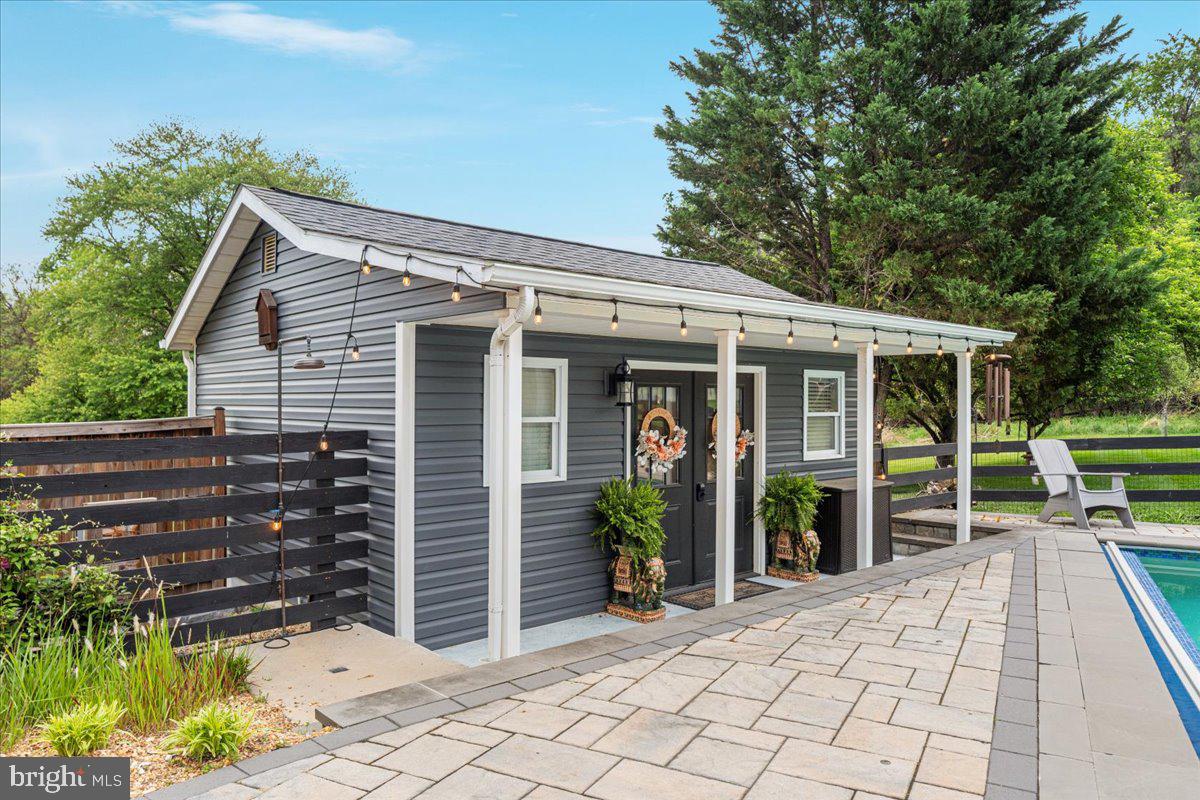 TELEGRAPH SPRING - Residential