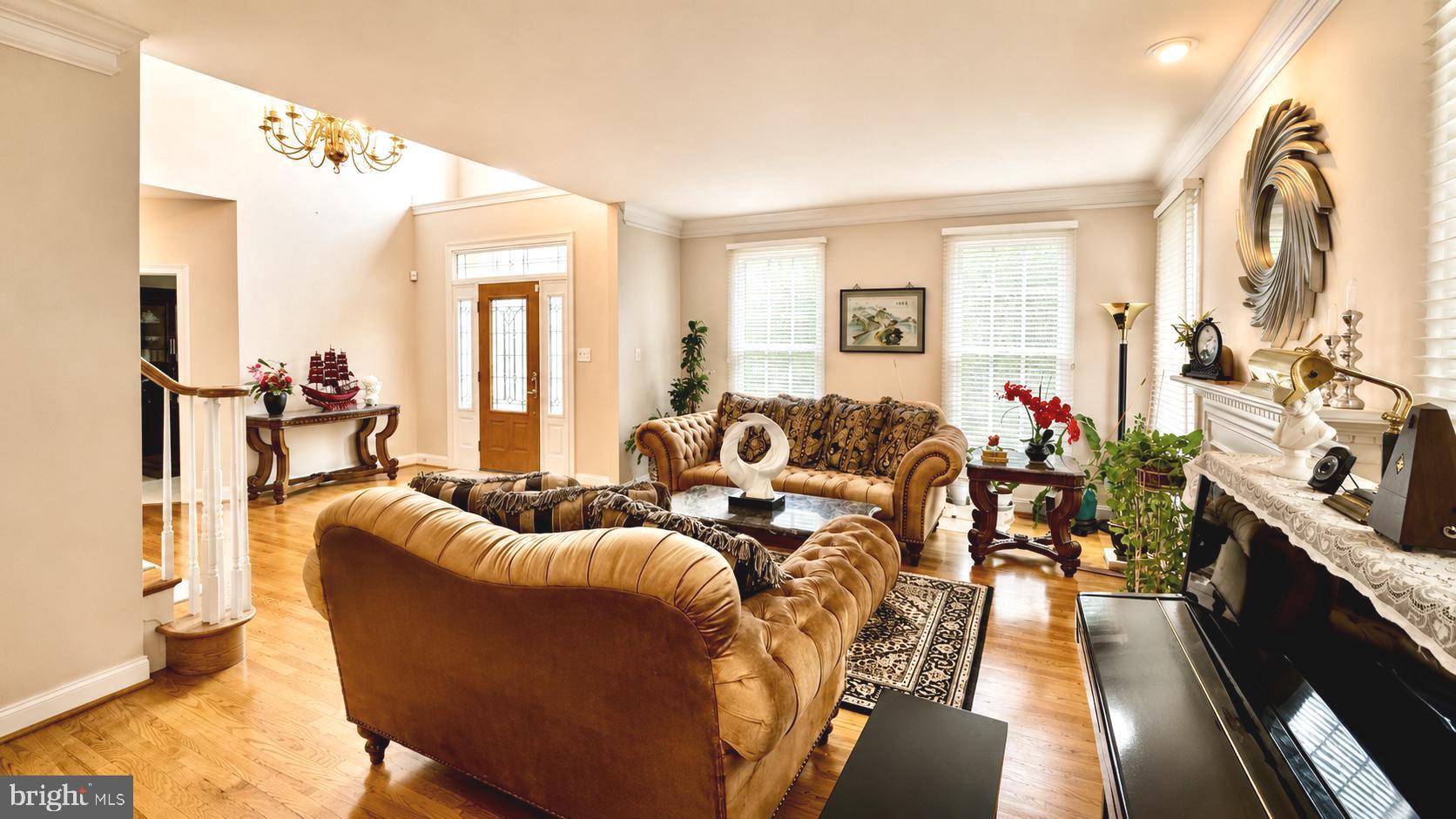 STONEWOLD - Residential
