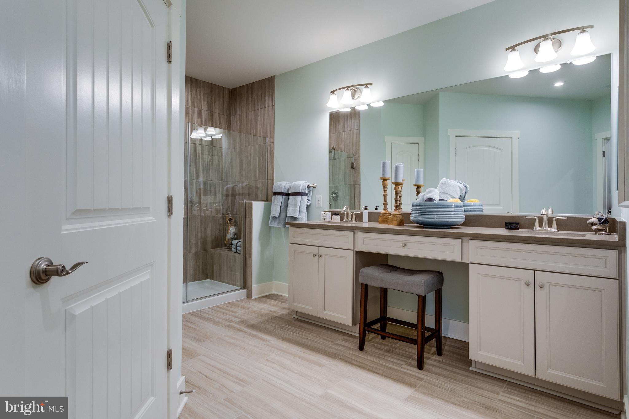 FOUR SEASONS AT KENT ISLAND - Residential