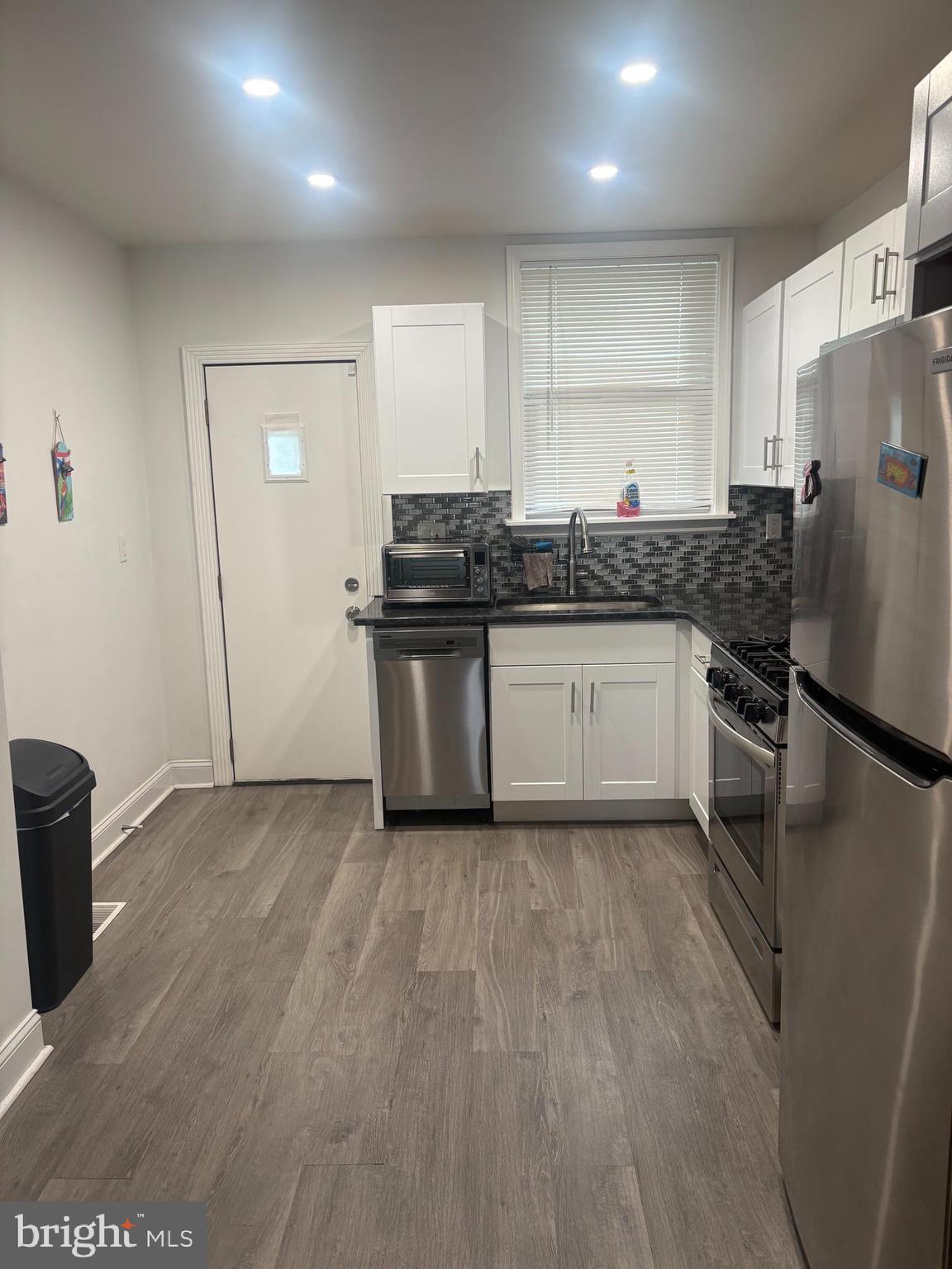 FRANKFORD - Residential