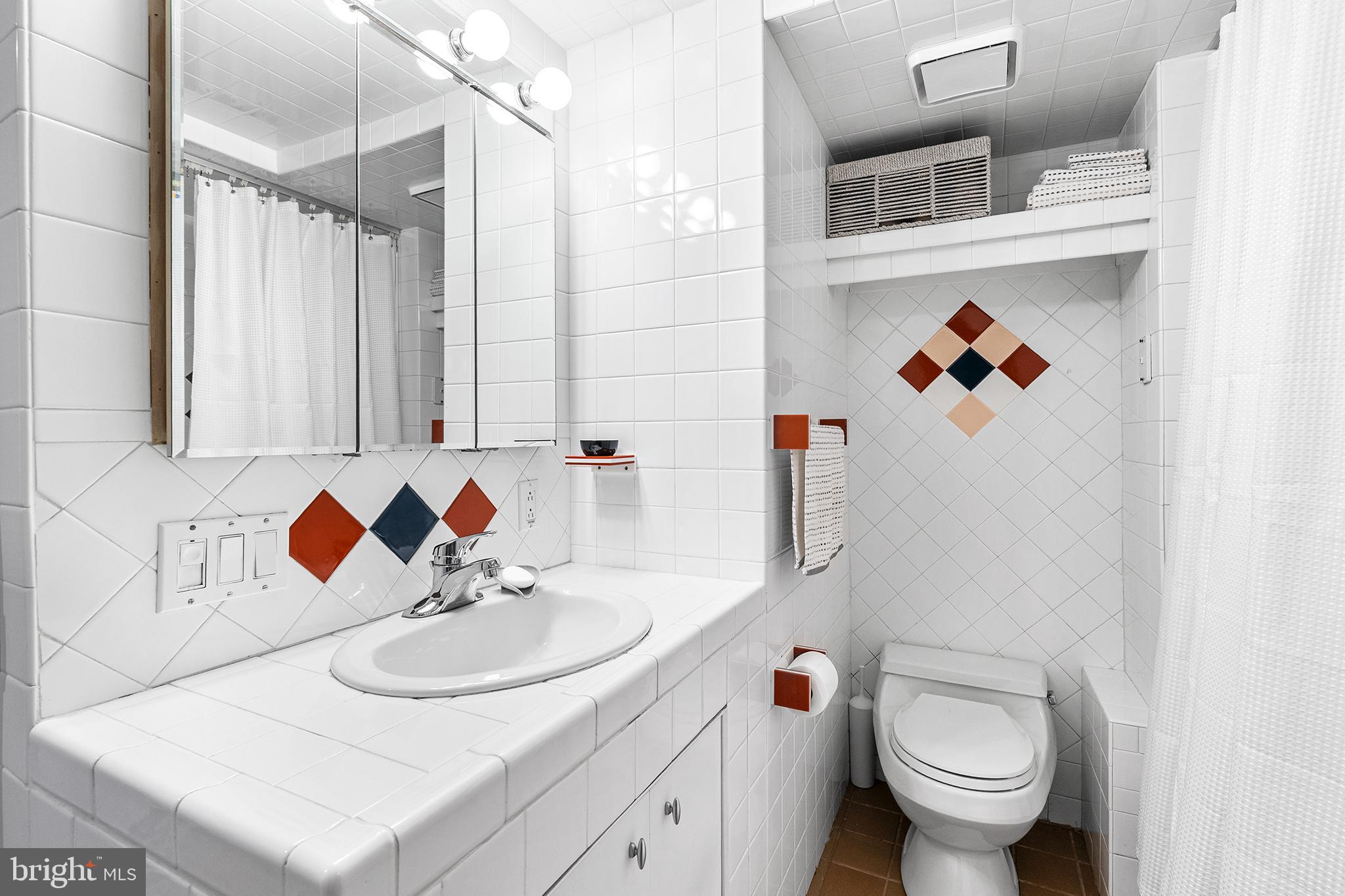 WASHINGTON SQ - Residential