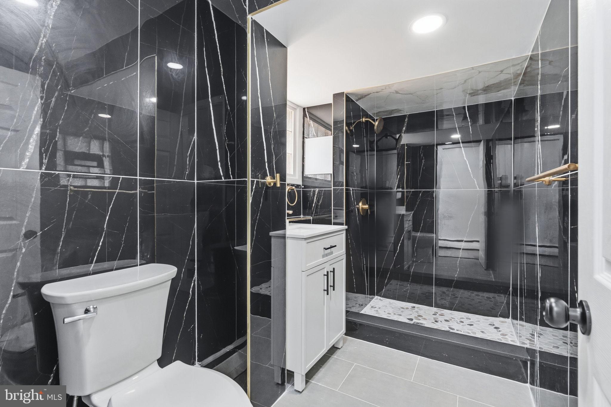 HERITAGE WOODS EST - Residential