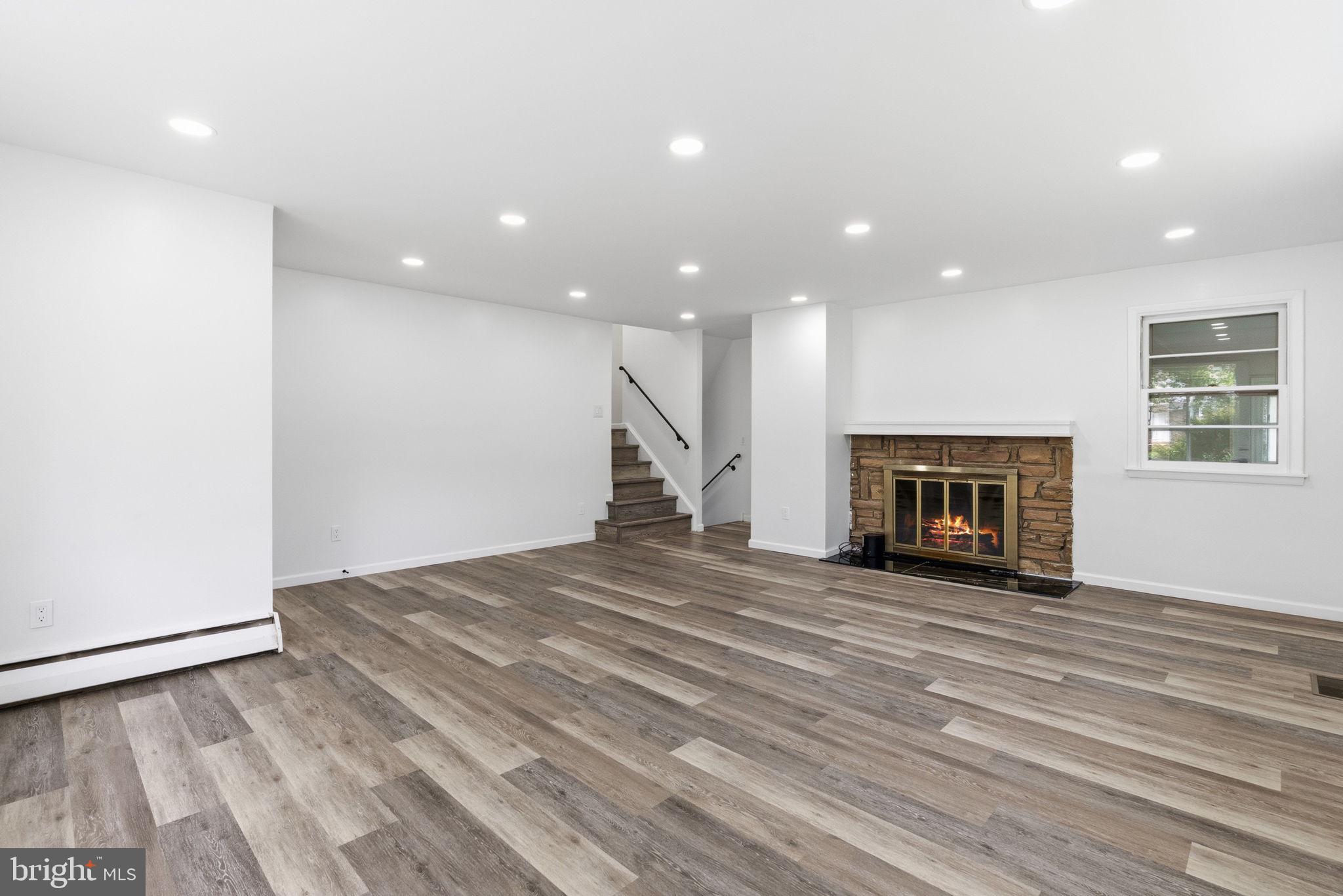 HERITAGE WOODS EST - Residential