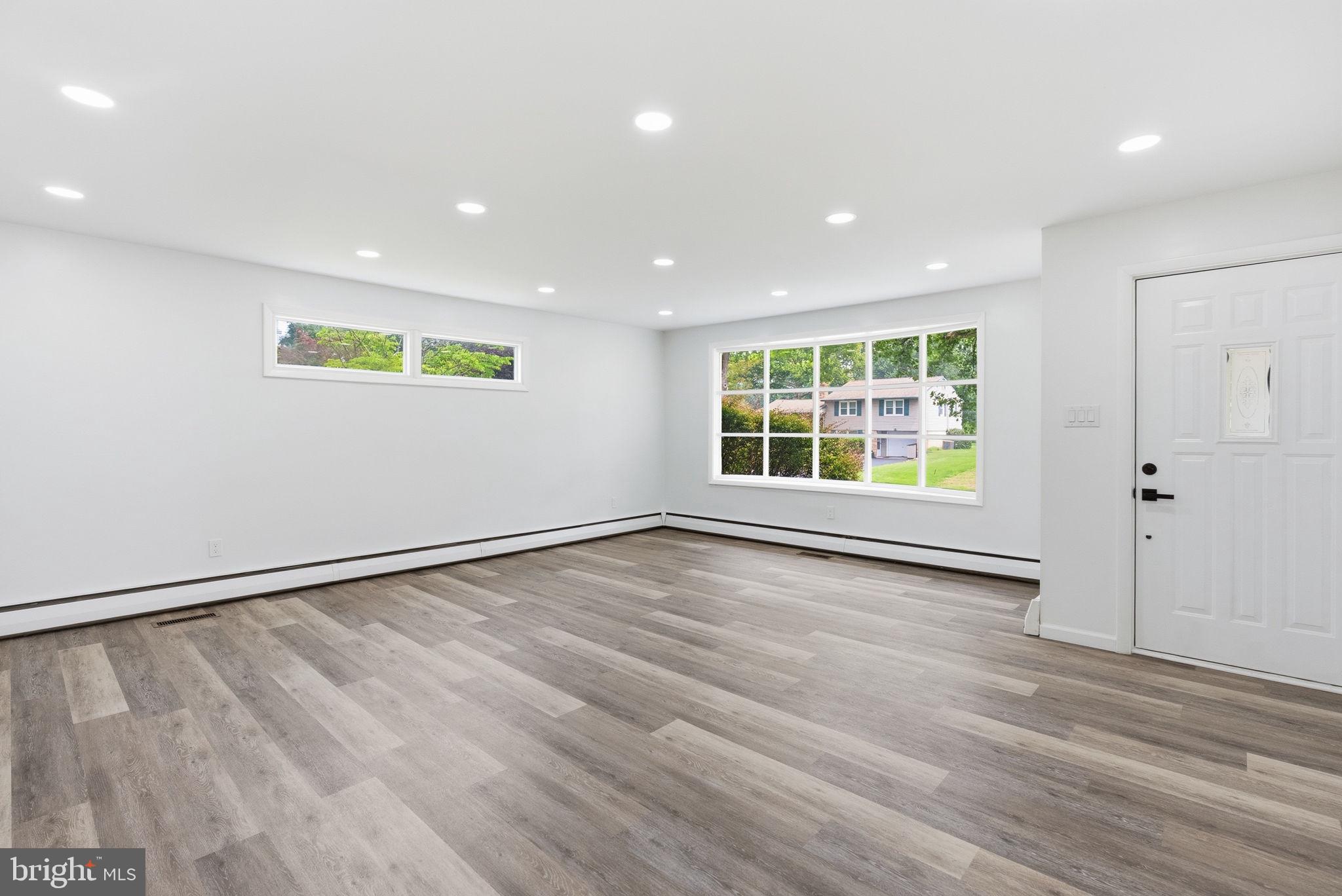 HERITAGE WOODS EST - Residential
