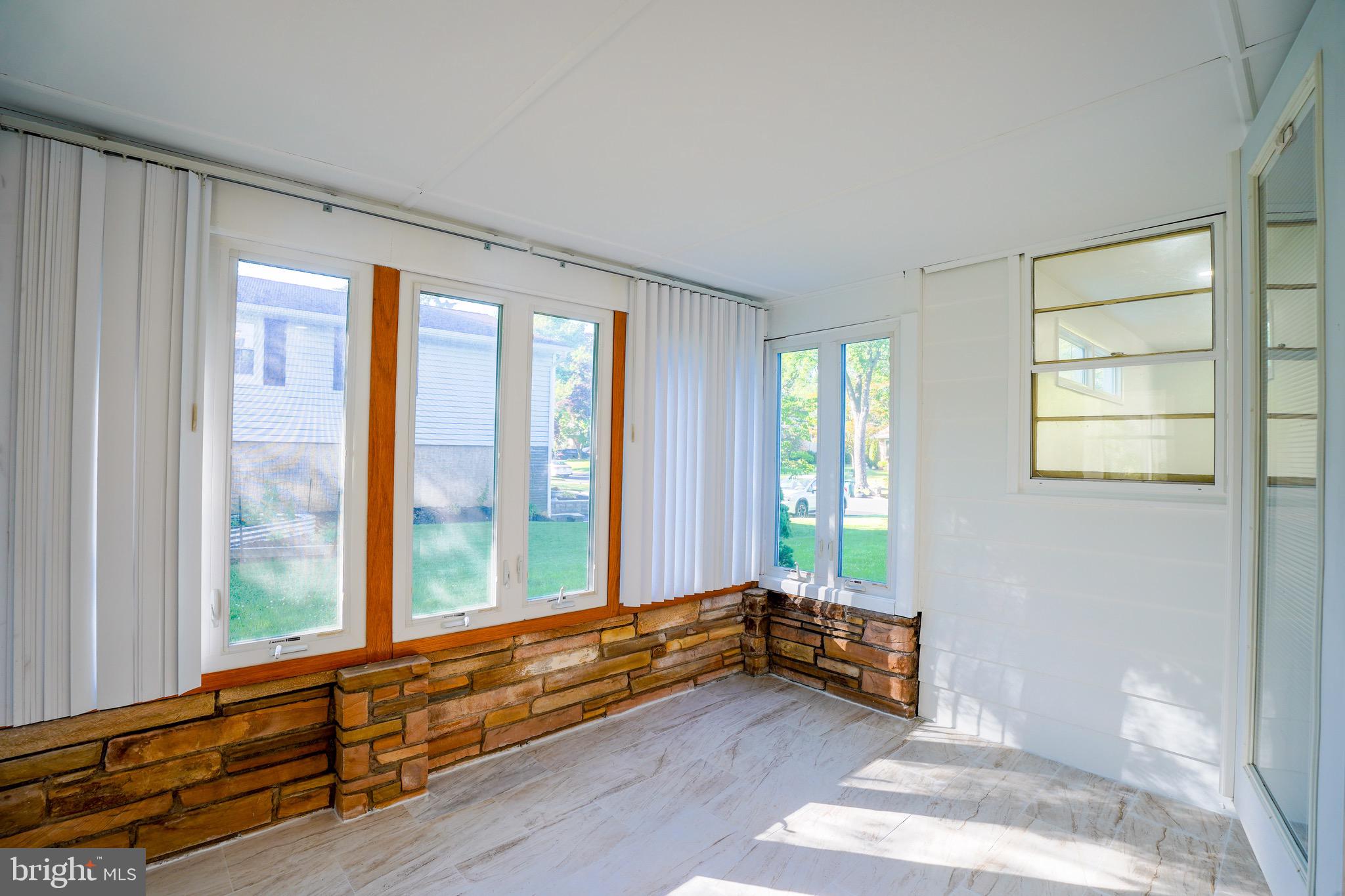 HERITAGE WOODS EST - Residential