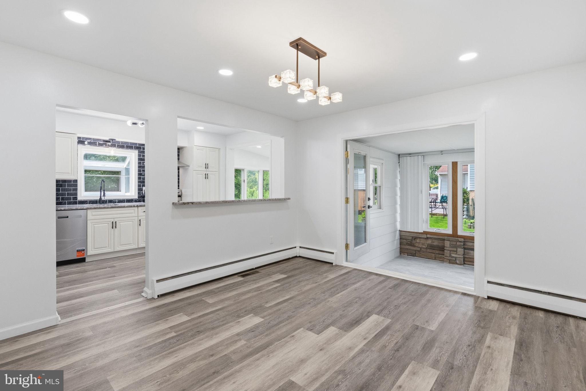 HERITAGE WOODS EST - Residential