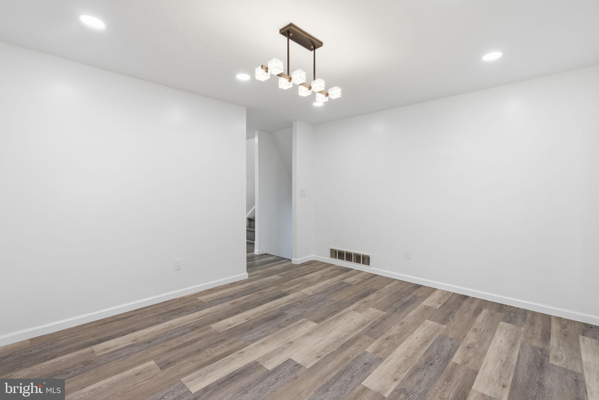 HERITAGE WOODS EST - Residential