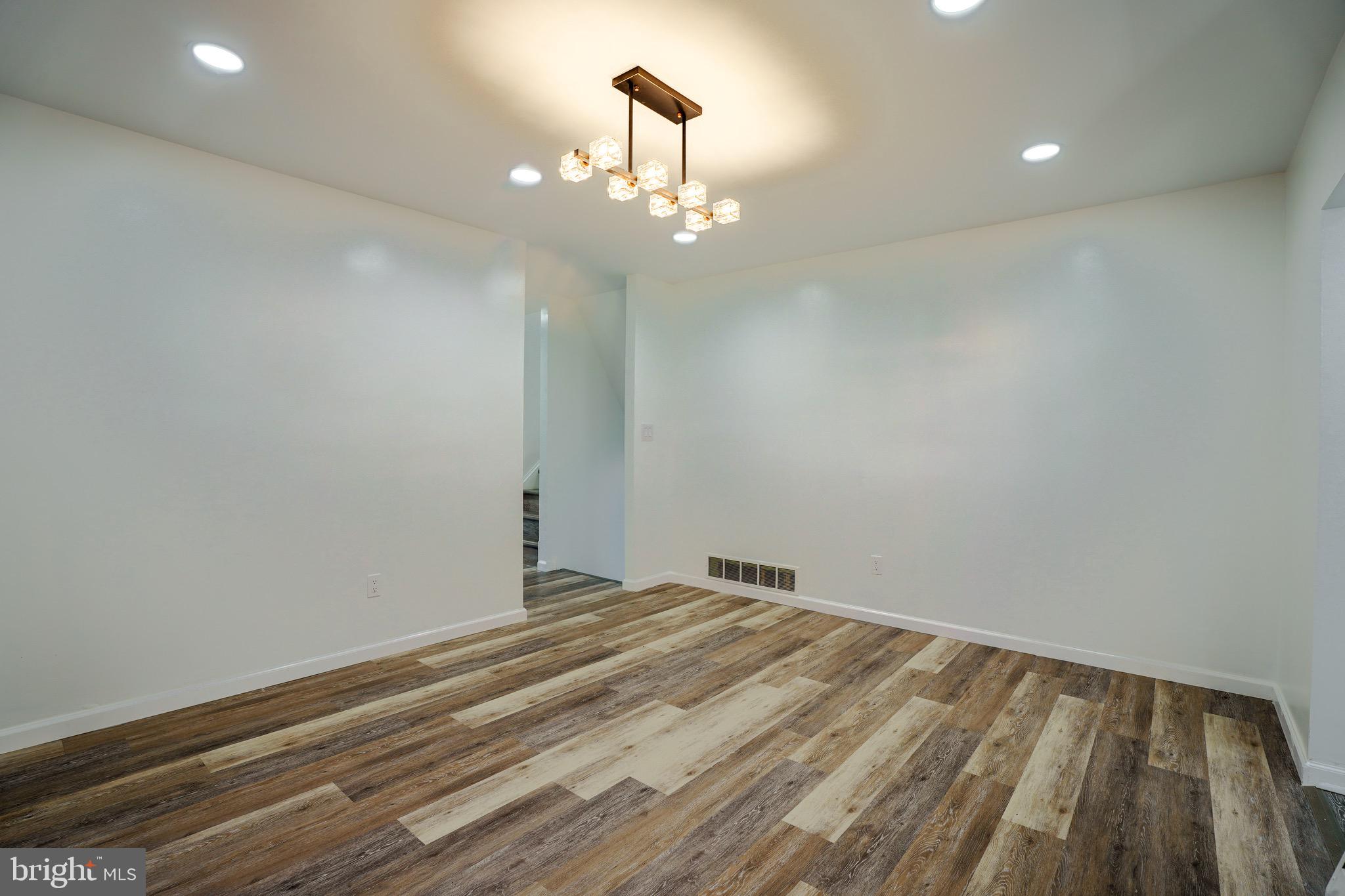 HERITAGE WOODS EST - Residential