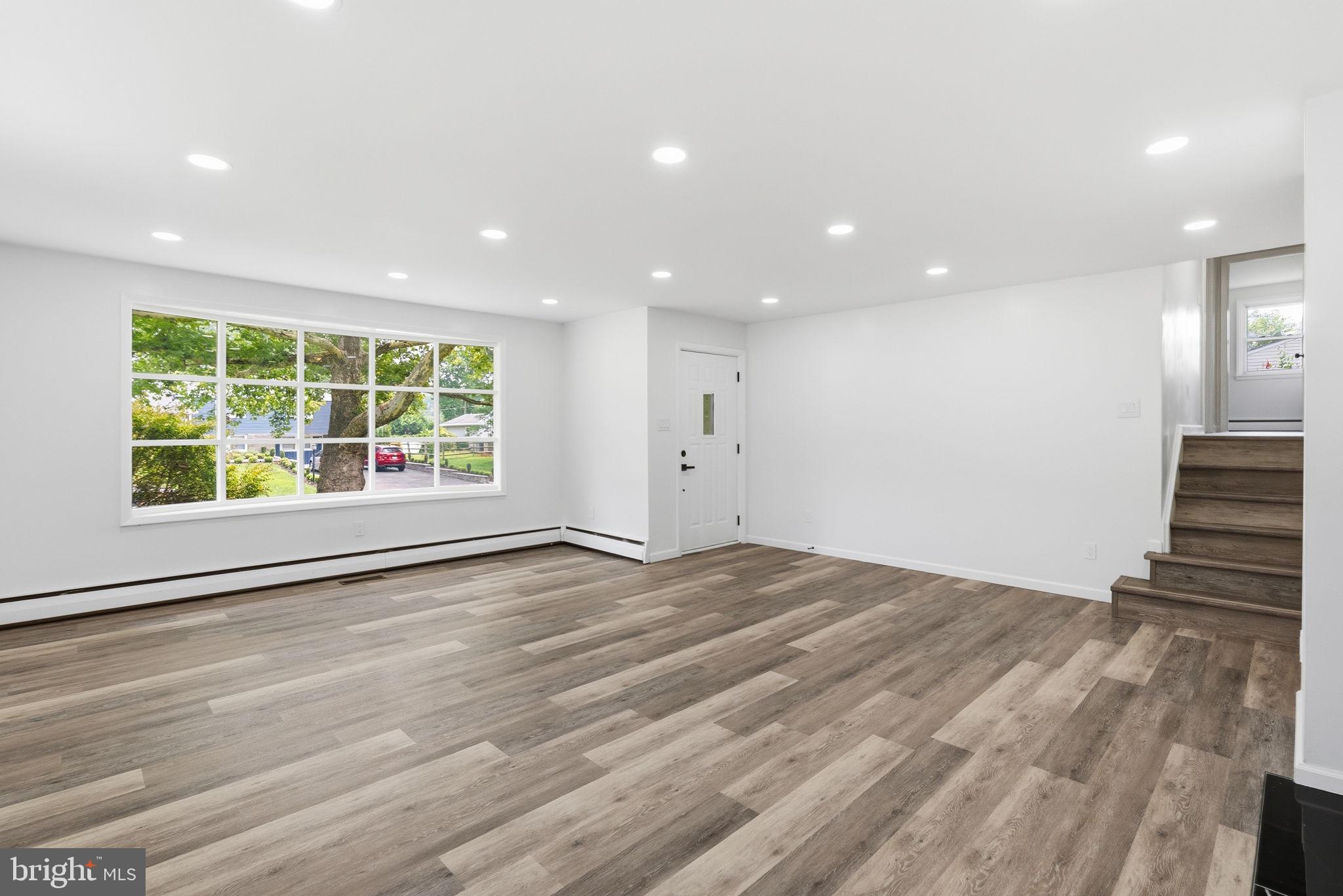 HERITAGE WOODS EST - Residential