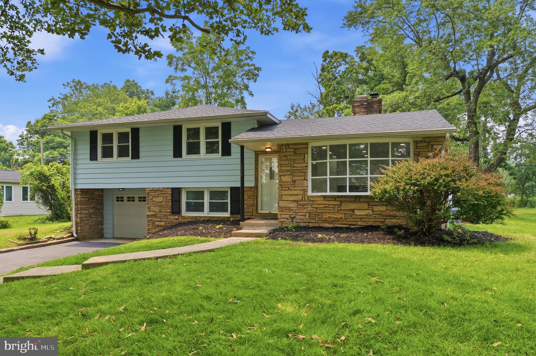 HERITAGE WOODS EST - Residential