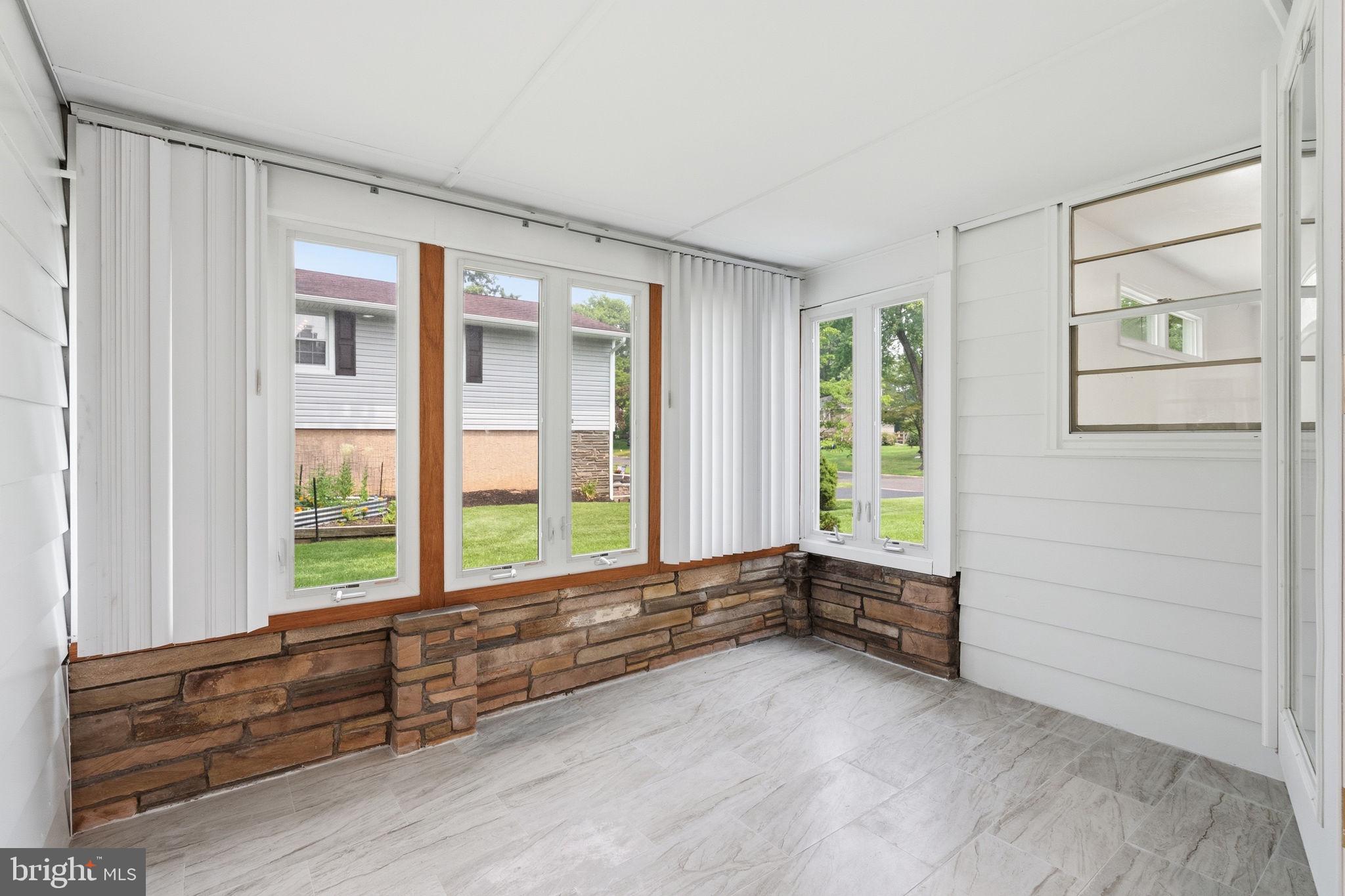 HERITAGE WOODS EST - Residential